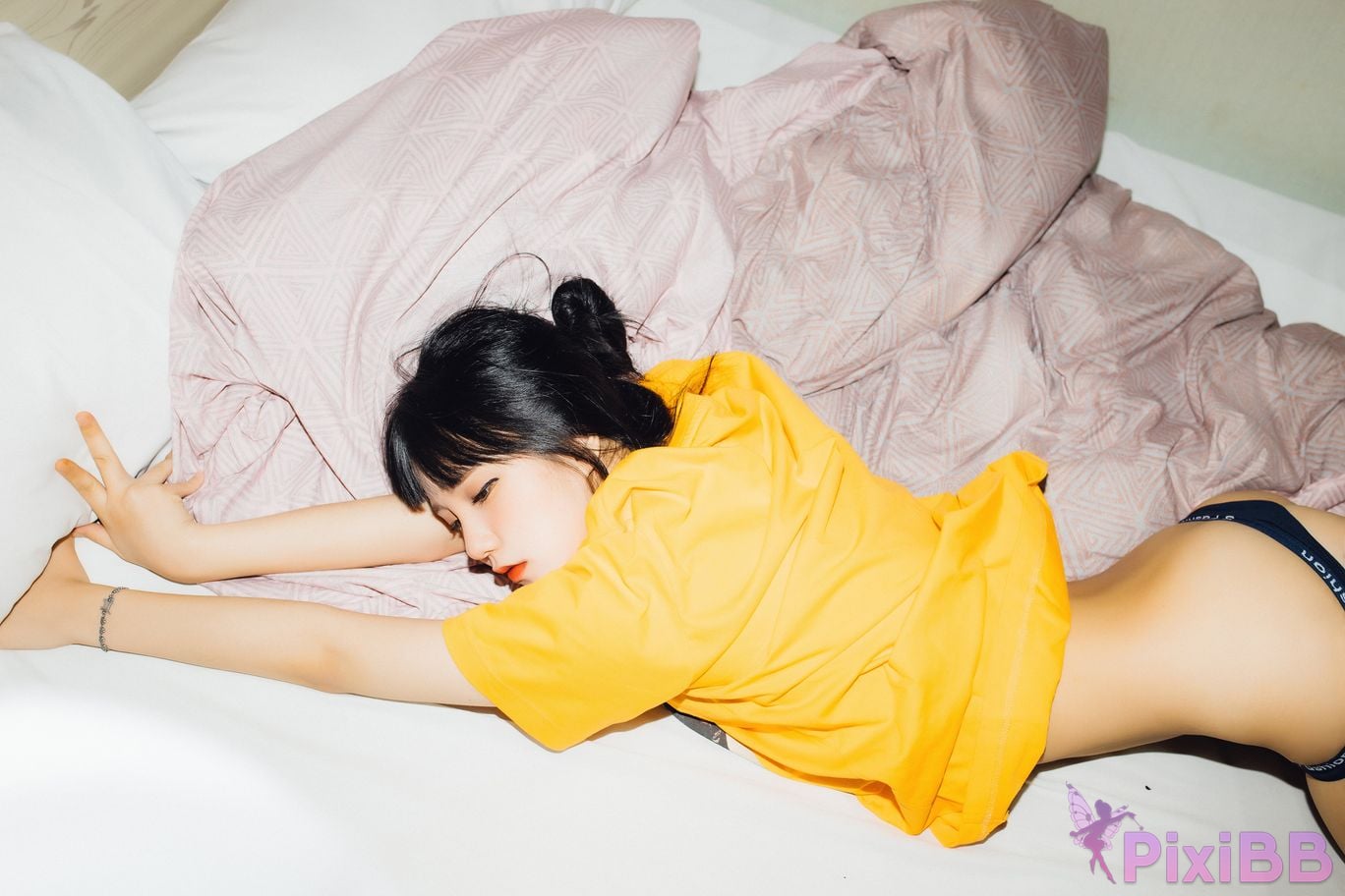 Jeong Jenny Jenny is cute Moon Night Snap PixiBB.COM 011