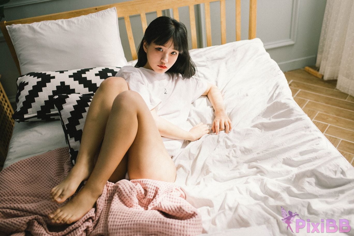 Jeong Jenny The First Moon Night Snap PixiBB.COM 012