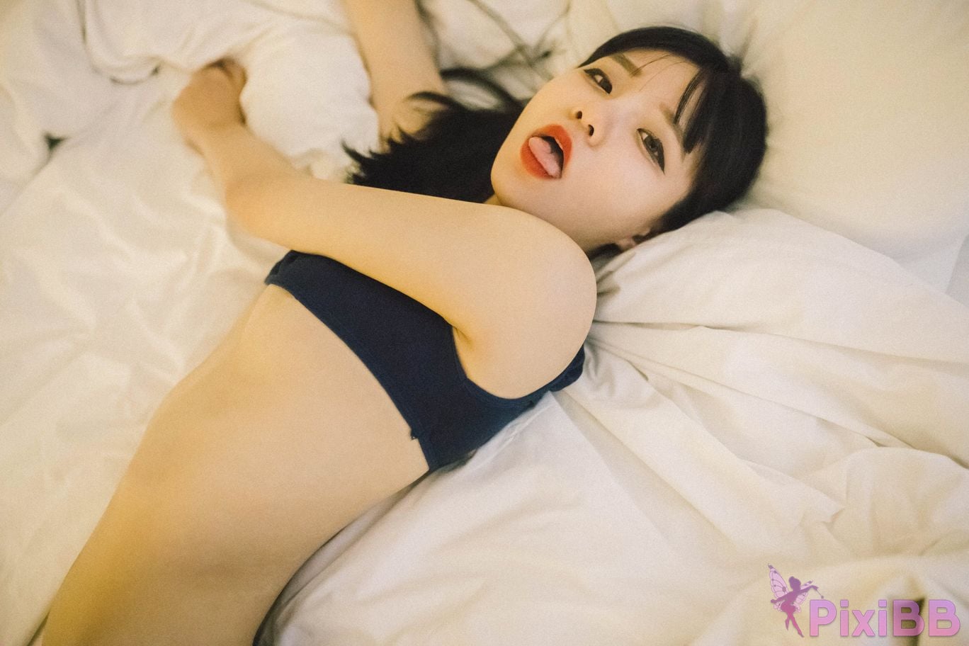 Jeong Jenny The First Moon Night Snap PixiBB.COM 090