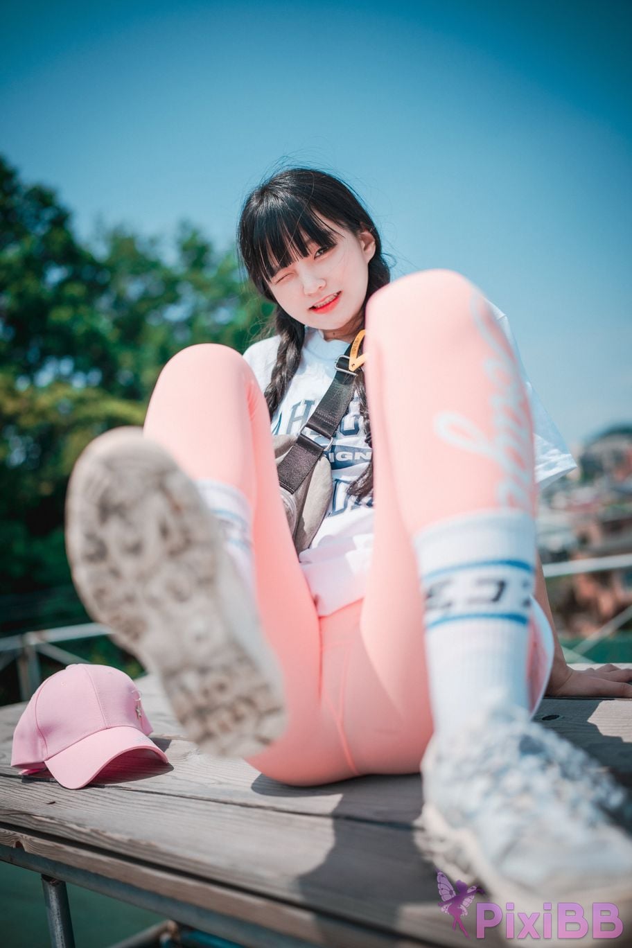 DJAWA Photo Jeong Jenny Loose and Tight Pink PixiBB.COM 076