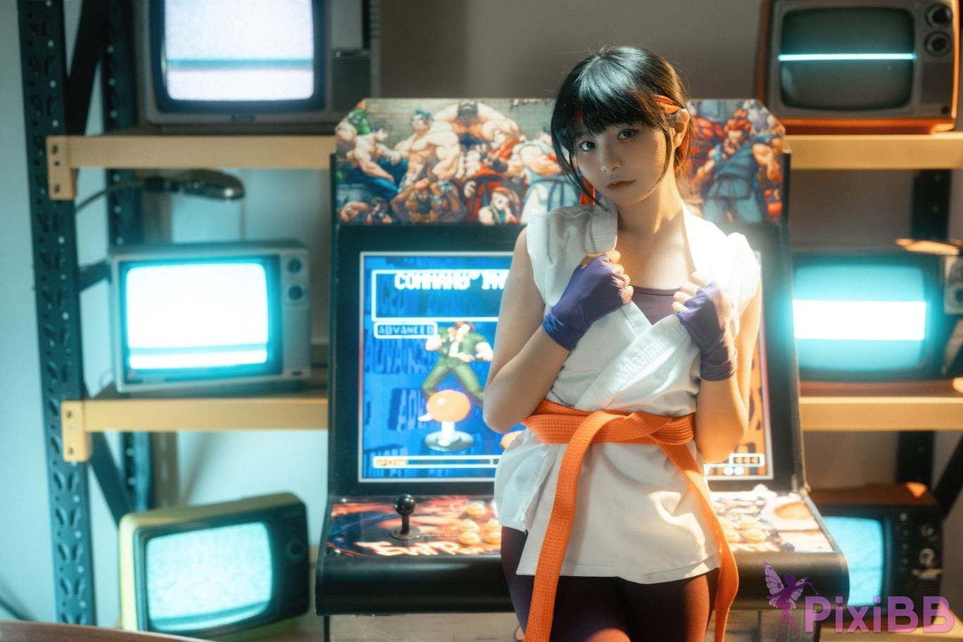 Cosplayer Yoko Kanon KOF Yuri Sakazaki PixiBB.COM 020