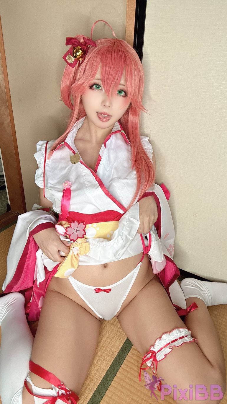 Cosplayer chuchu 9 month number Class2 PixiBB.COM 051