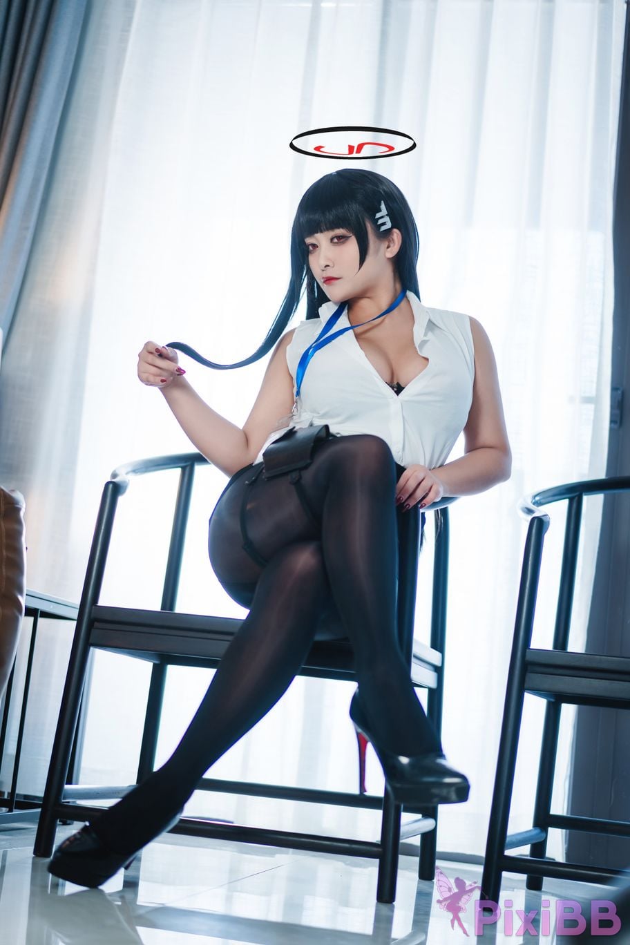 Cosplayer Luo Li LoLiSAMA Blue Archive Rion Moon PixiBB.COM 011