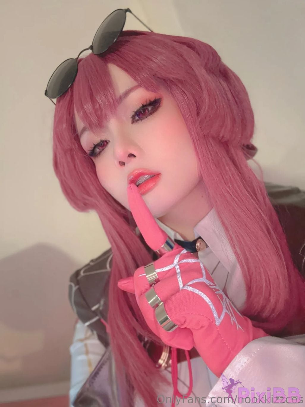 Cosplayer nookkizzcos Kafka PixiBB.COM 022