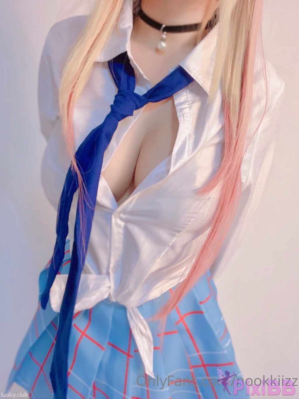 Cosplayer nookkizzcos Marin Kitagawa PixiBB.COM 011