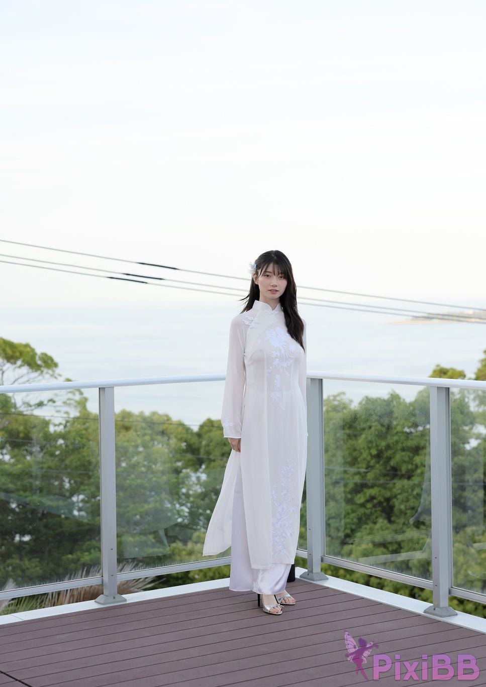 Japanese Idol Kanna Seto Wait a minute Ill get serious now. 100 Page over PixiBB.COM 039