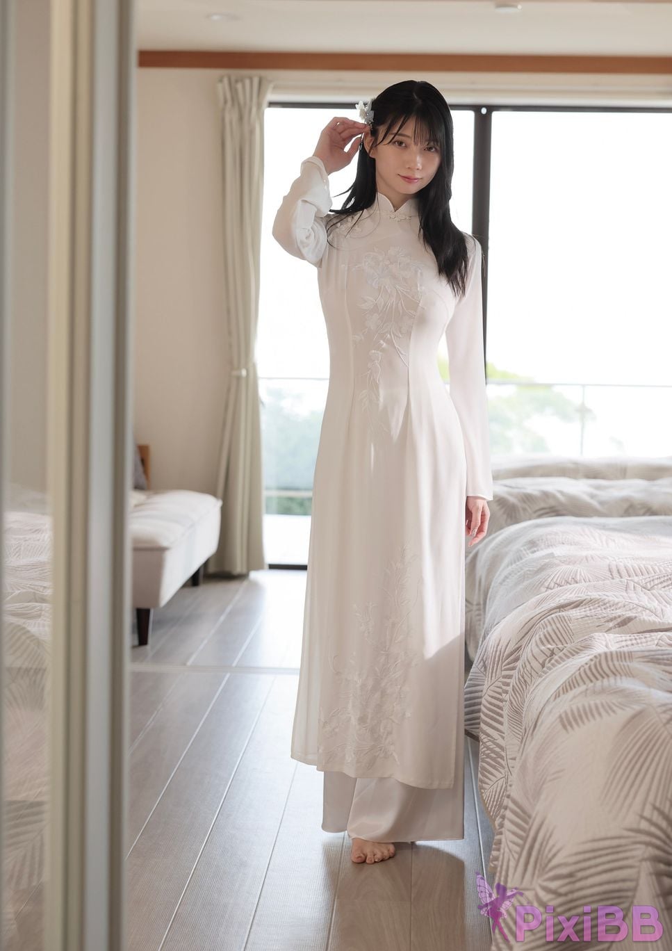 Japanese Idol Kanna Seto Wait a minute Ill get serious now. 100 Page over PixiBB.COM 042