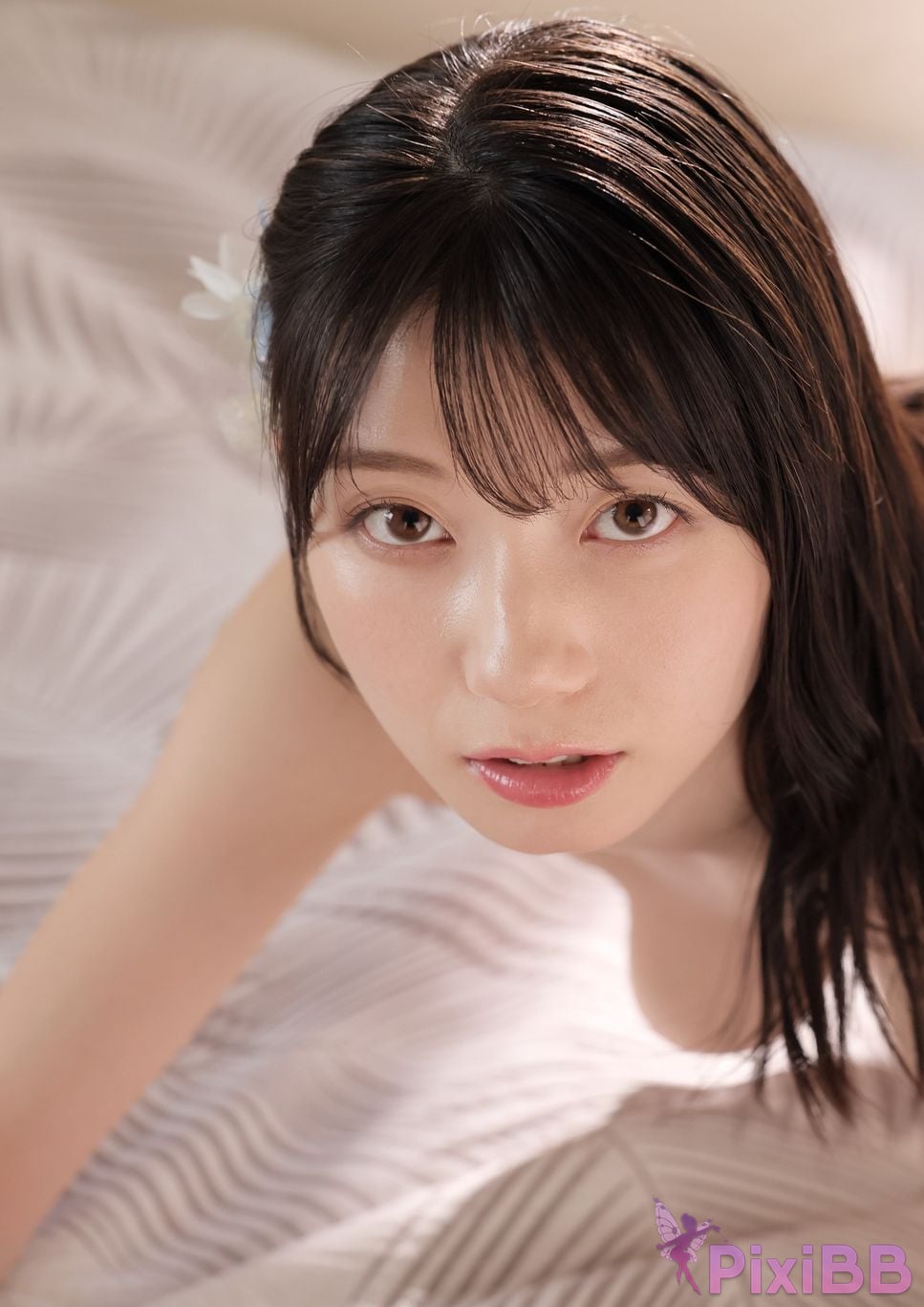 Japanese Idol Kanna Seto Wait a minute Ill get serious now. 100 Page over PixiBB.COM 070