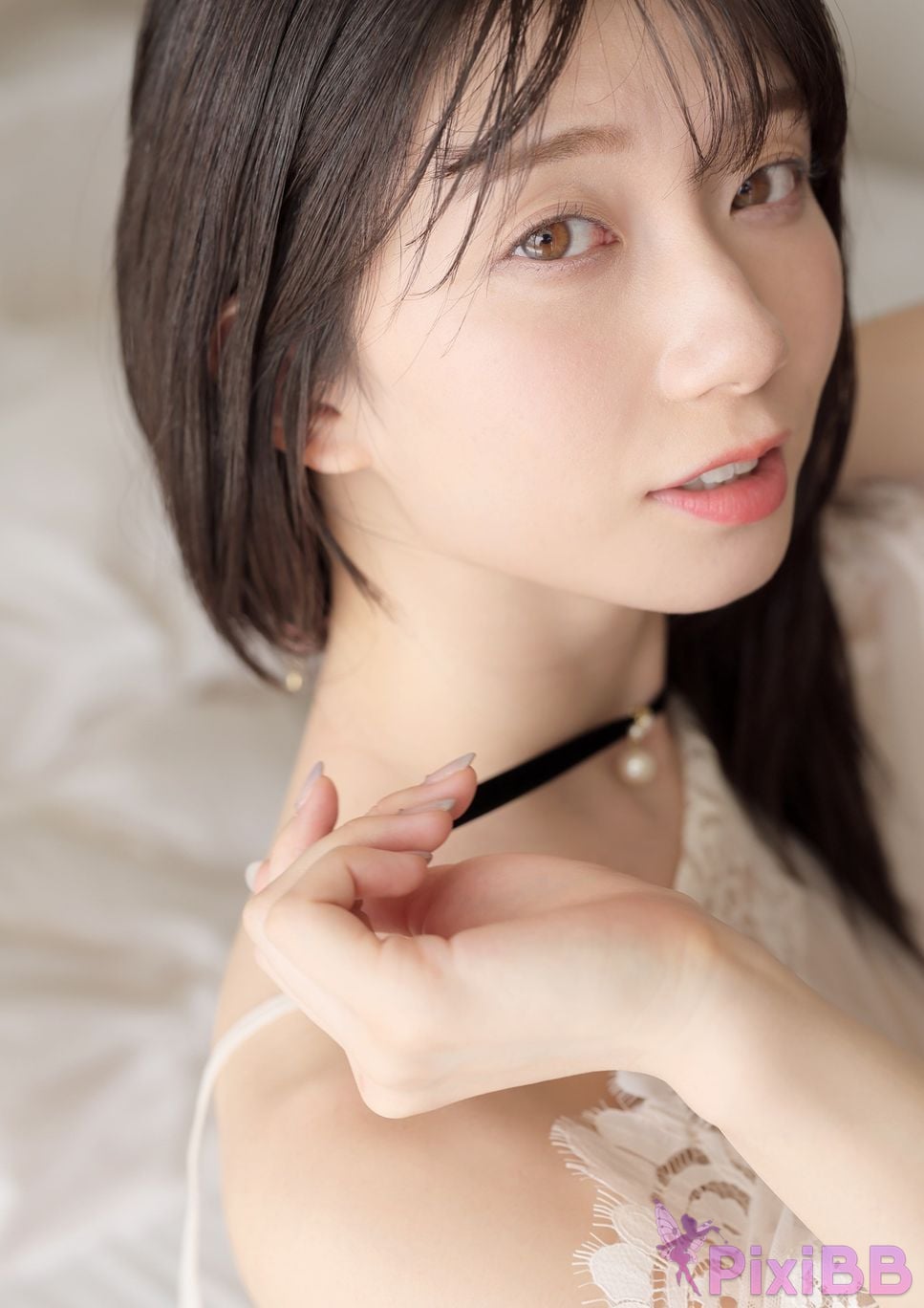 Japanese Idol Kanna Seto Wait a minute Ill get serious now. 100 Page over PixiBB.COM 114