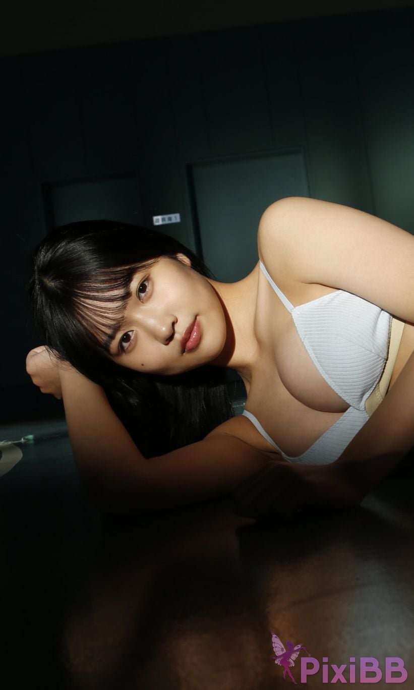 Japanese Idol Miyuka Minami Digital only weekly play PHOTO BOOK 16 age A gentle kaibutsu PixiBB.COM 047
