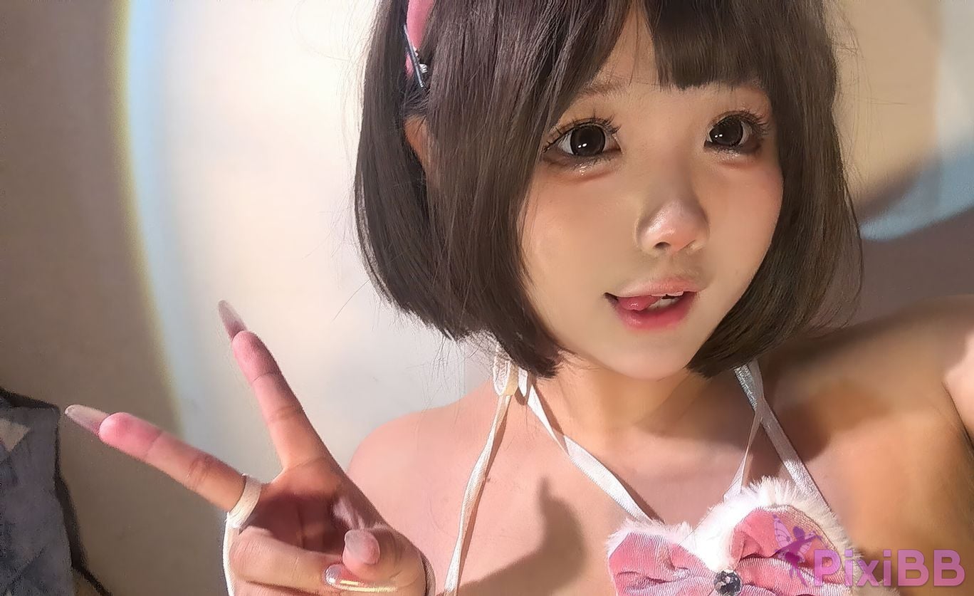 Cosplayer Baoba bei Velvet bunny selfie PixiBB.COM 001
