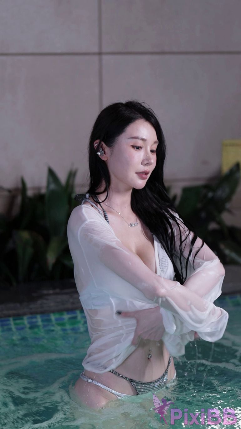 Featured Street Photography Works No.5882 Mengxi swimsuit night shoot PixiBB.COM 022