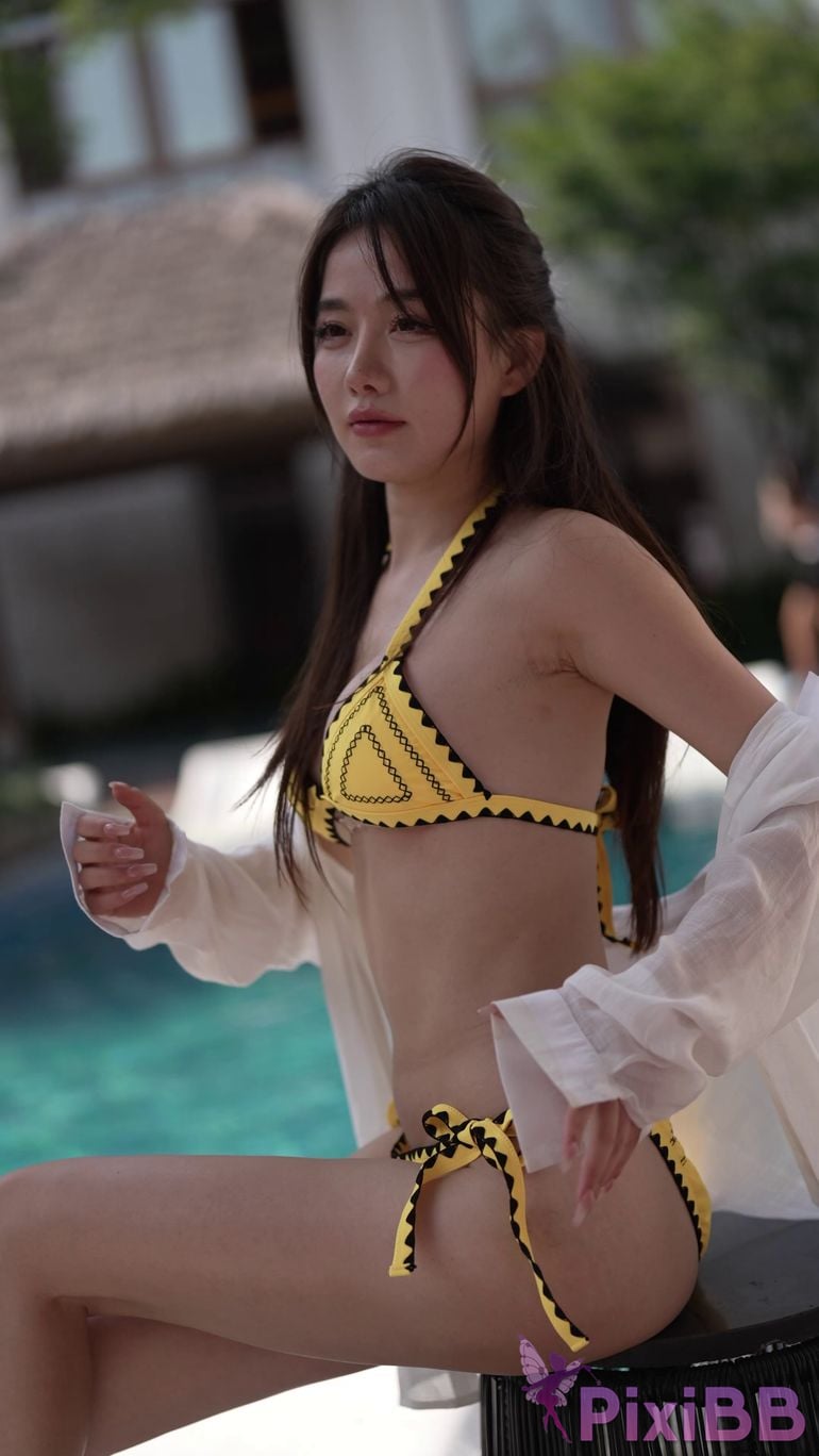 Featured Street Photography Works No.5883 Internet celebrity Zhang Junya swimsuit PixiBB.COM 001