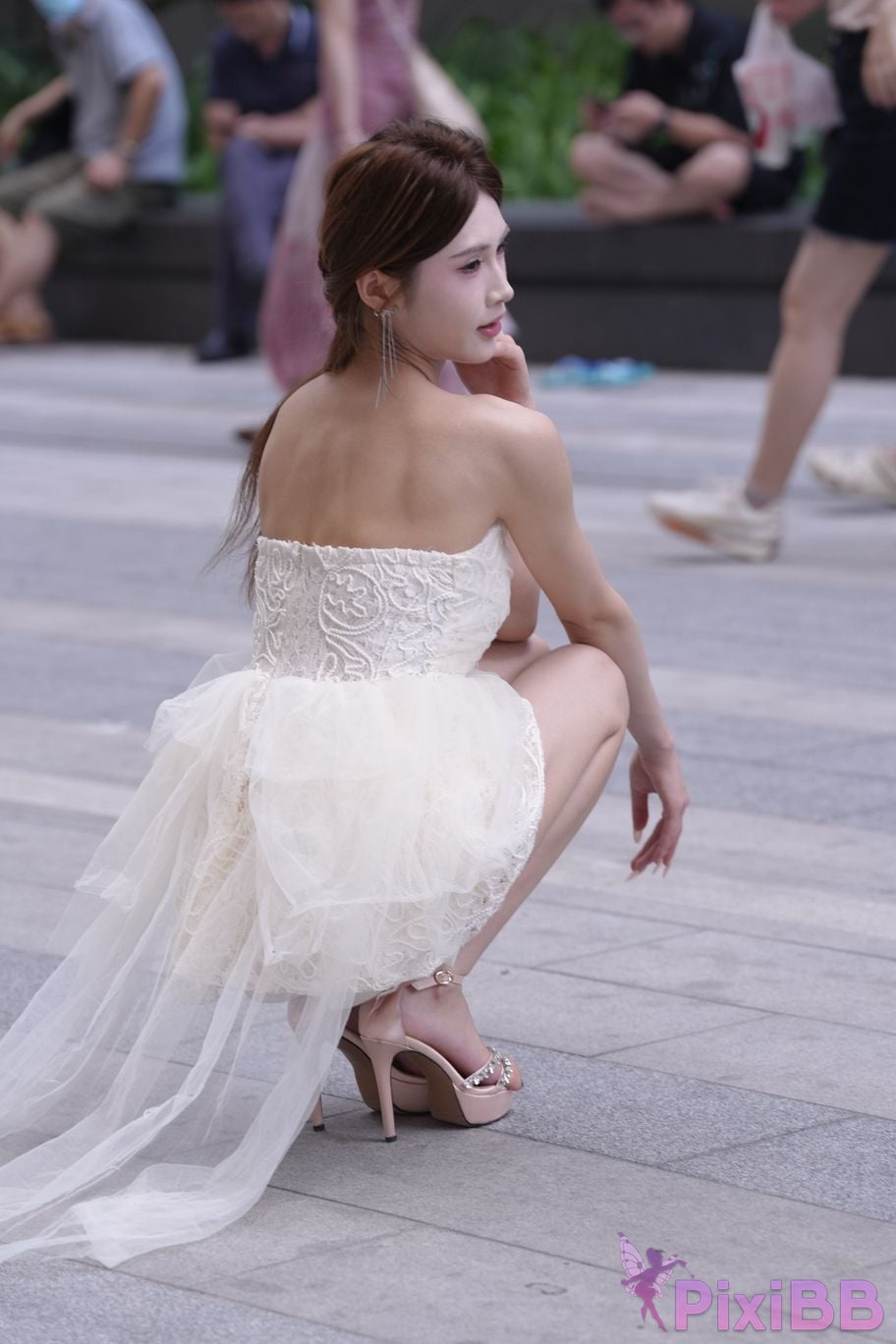 Featured Street Photography Works No.5886 Sweet salsa in white dress PixiBB.COM 008