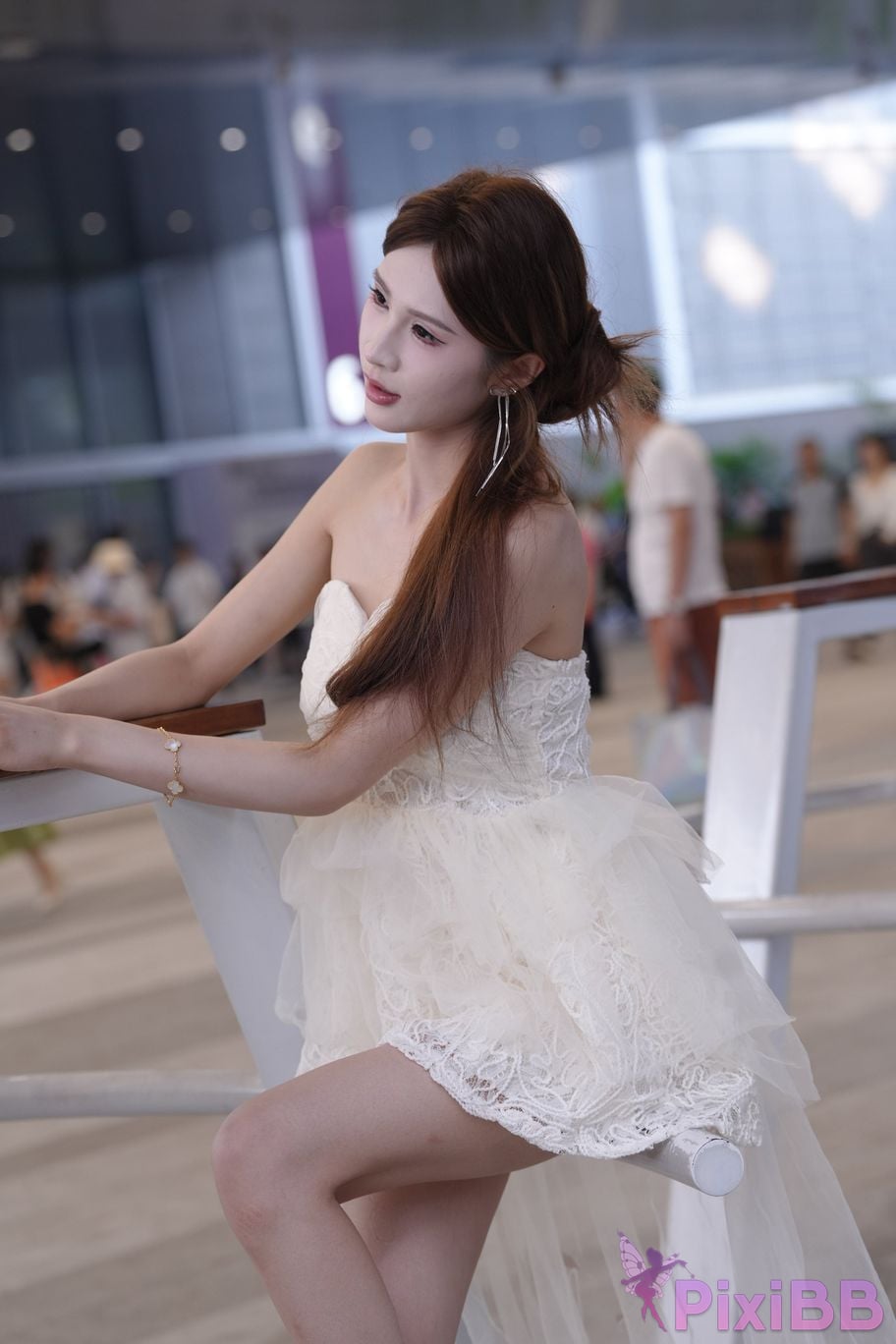 Featured Street Photography Works No.5886 Sweet salsa in white dress PixiBB.COM 025