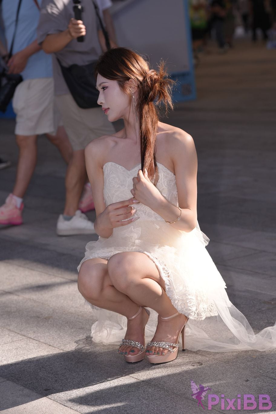 Featured Street Photography Works No.5886 Sweet salsa in white dress PixiBB.COM 069
