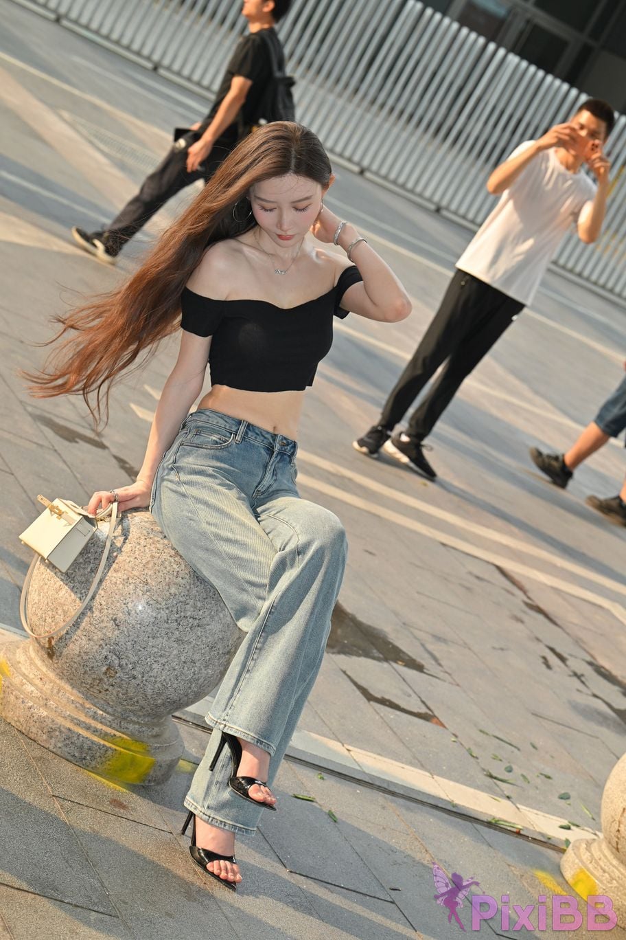 Featured Street Photography Works No.5889 Min denim long legs PixiBB.COM 005