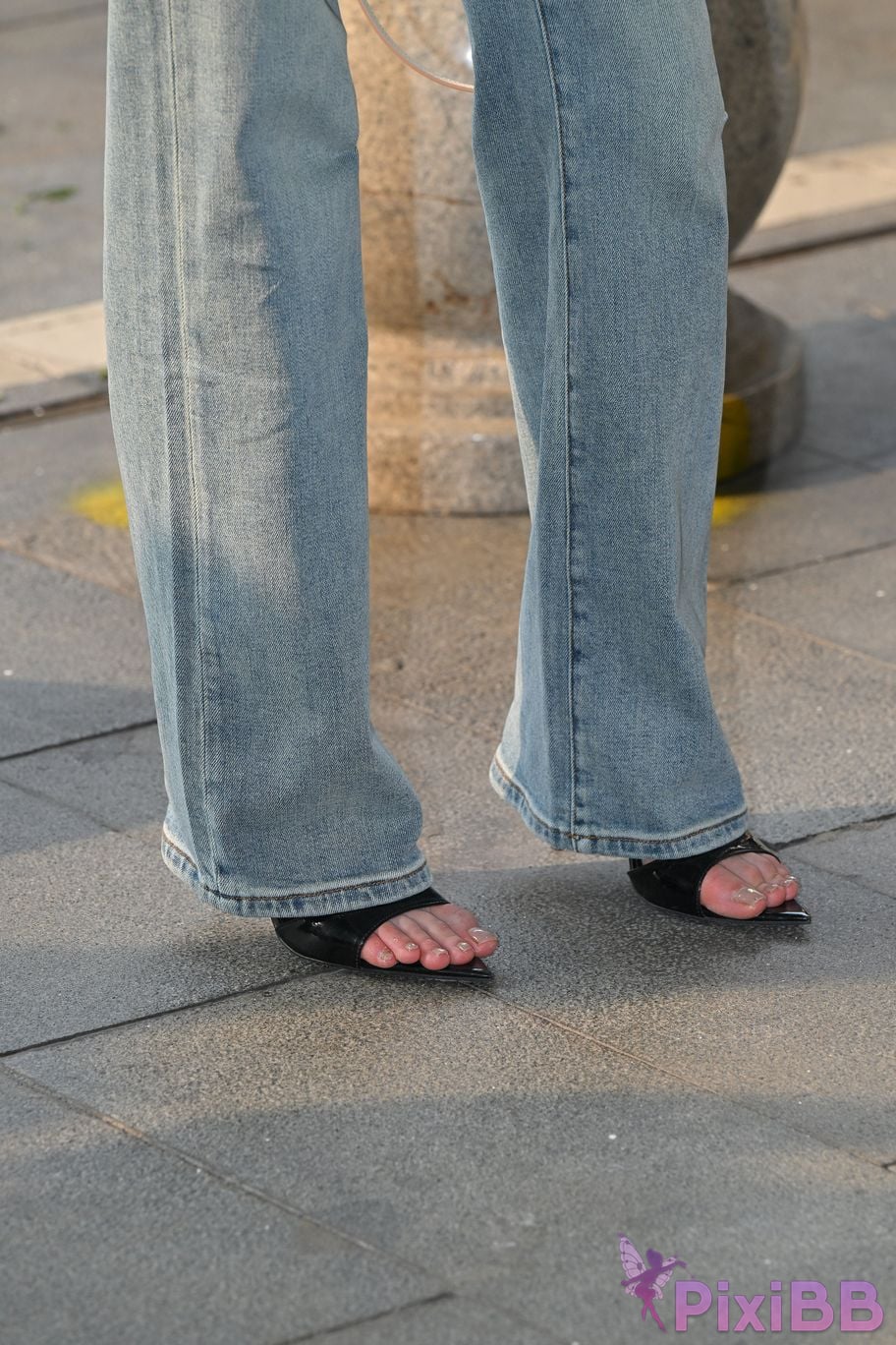 Featured Street Photography Works No.5889 Min denim long legs PixiBB.COM 085