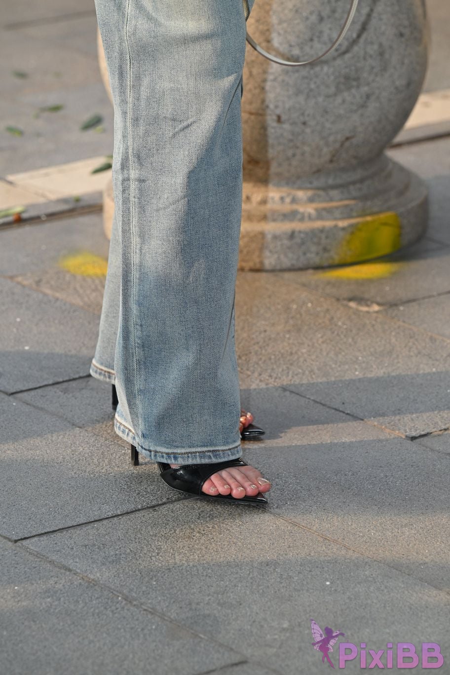 Featured Street Photography Works No.5889 Min denim long legs PixiBB.COM 091