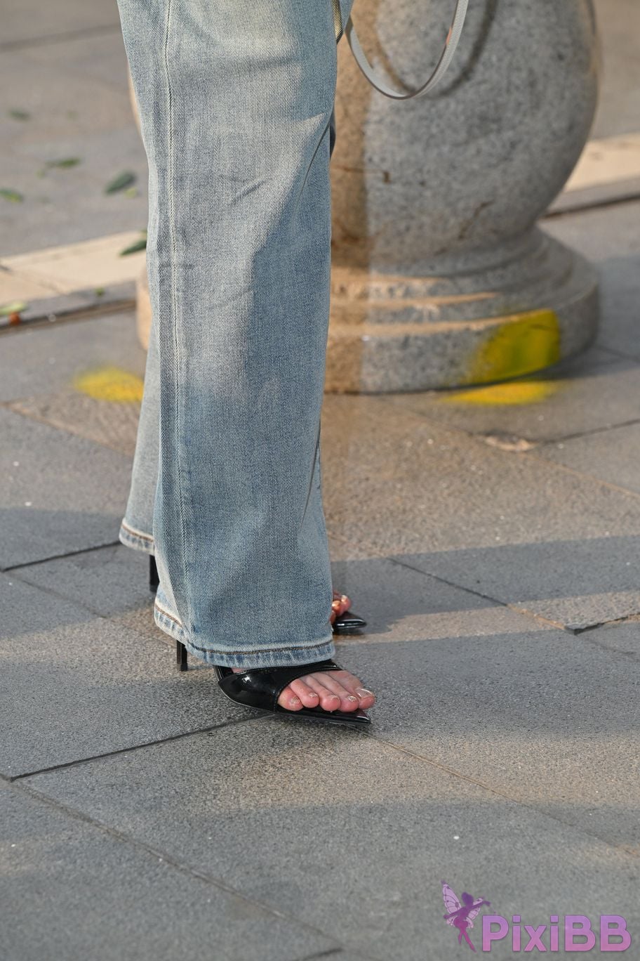 Featured Street Photography Works No.5889 Min denim long legs PixiBB.COM 092