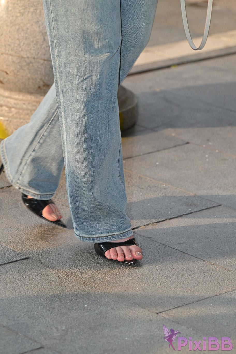 Featured Street Photography Works No.5889 Min denim long legs PixiBB.COM 093