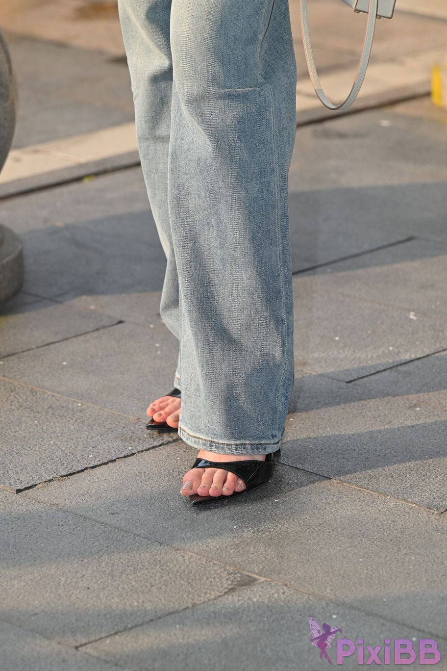 Featured Street Photography Works No.5889 Min denim long legs PixiBB.COM 096