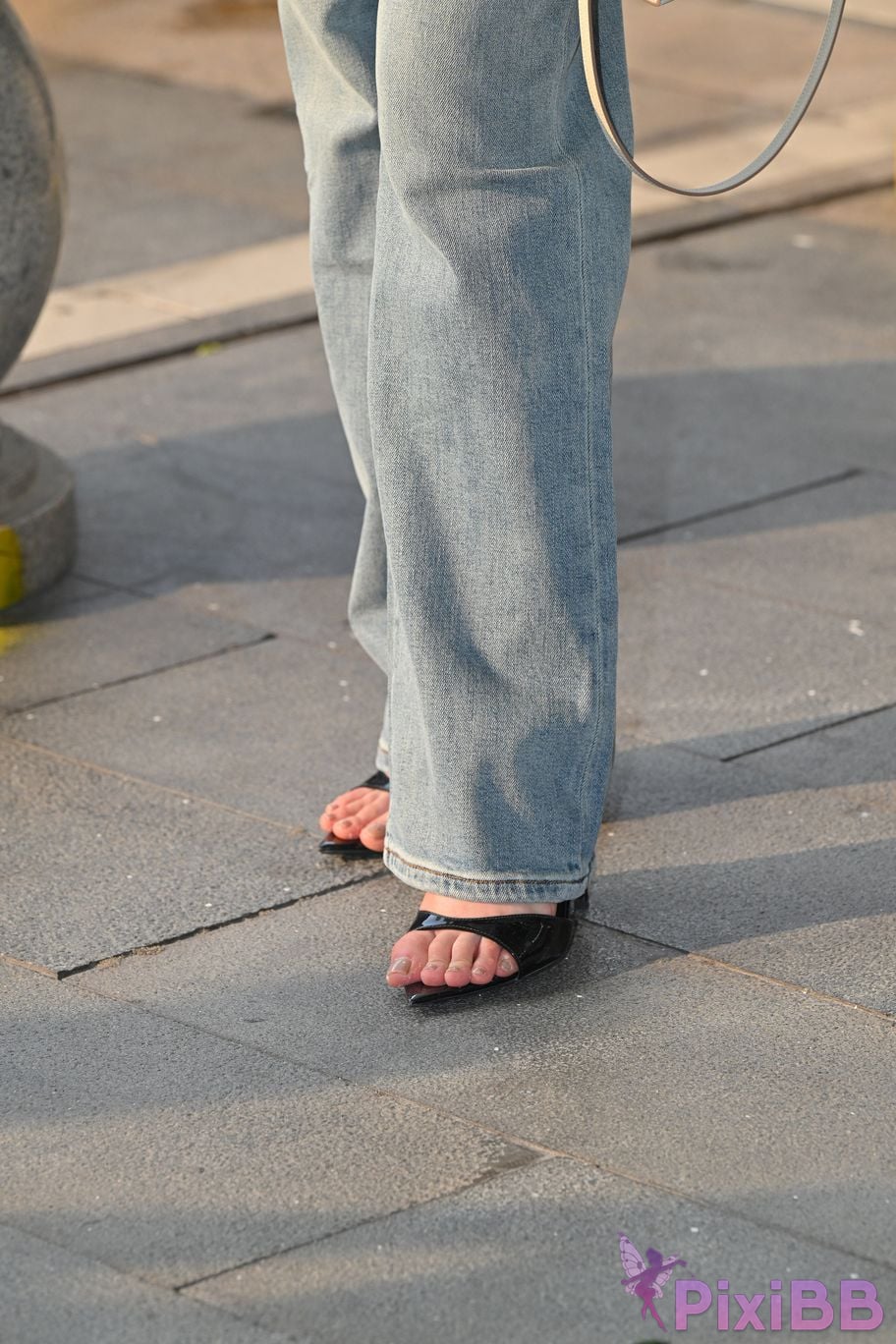 Featured Street Photography Works No.5889 Min denim long legs PixiBB.COM 098