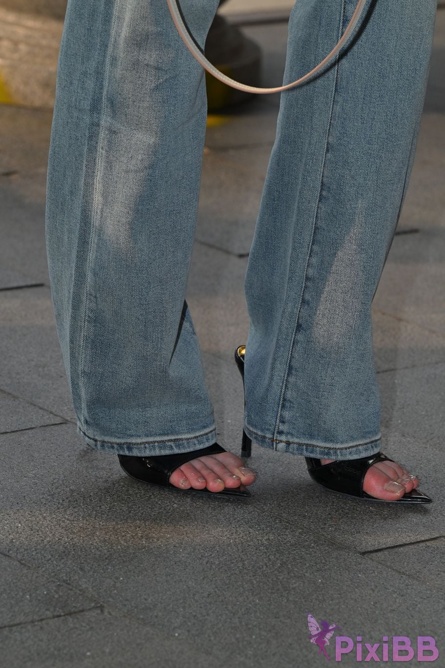 Featured Street Photography Works No.5889 Min denim long legs PixiBB.COM 119