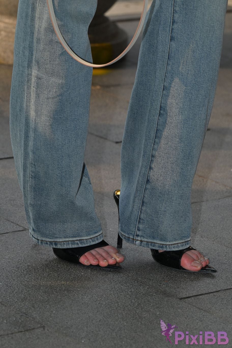 Featured Street Photography Works No.5889 Min denim long legs PixiBB.COM 124