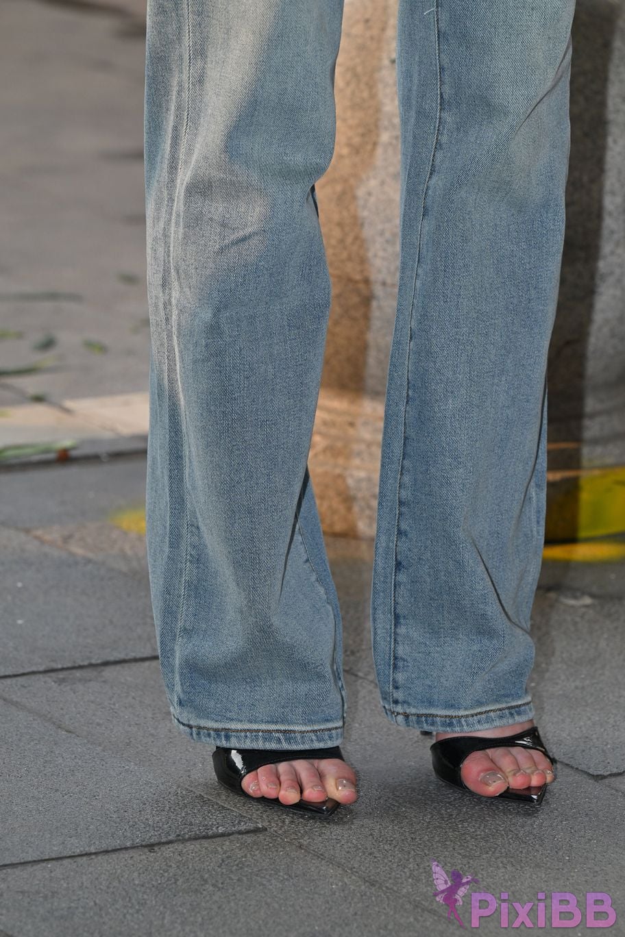 Featured Street Photography Works No.5889 Min denim long legs PixiBB.COM 177