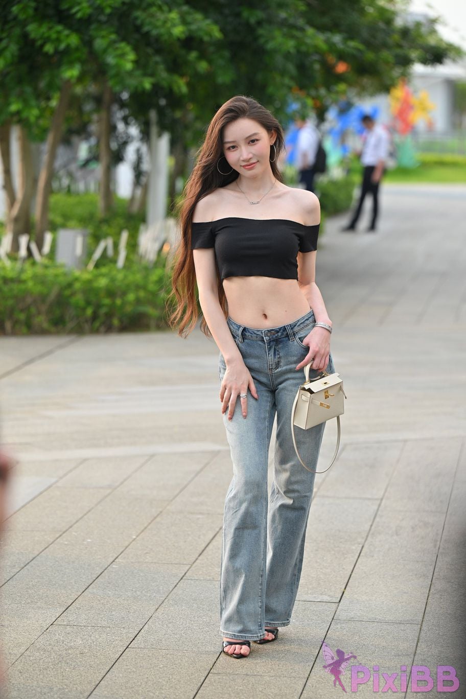 Featured Street Photography Works No.5889 Min denim long legs PixiBB.COM 193
