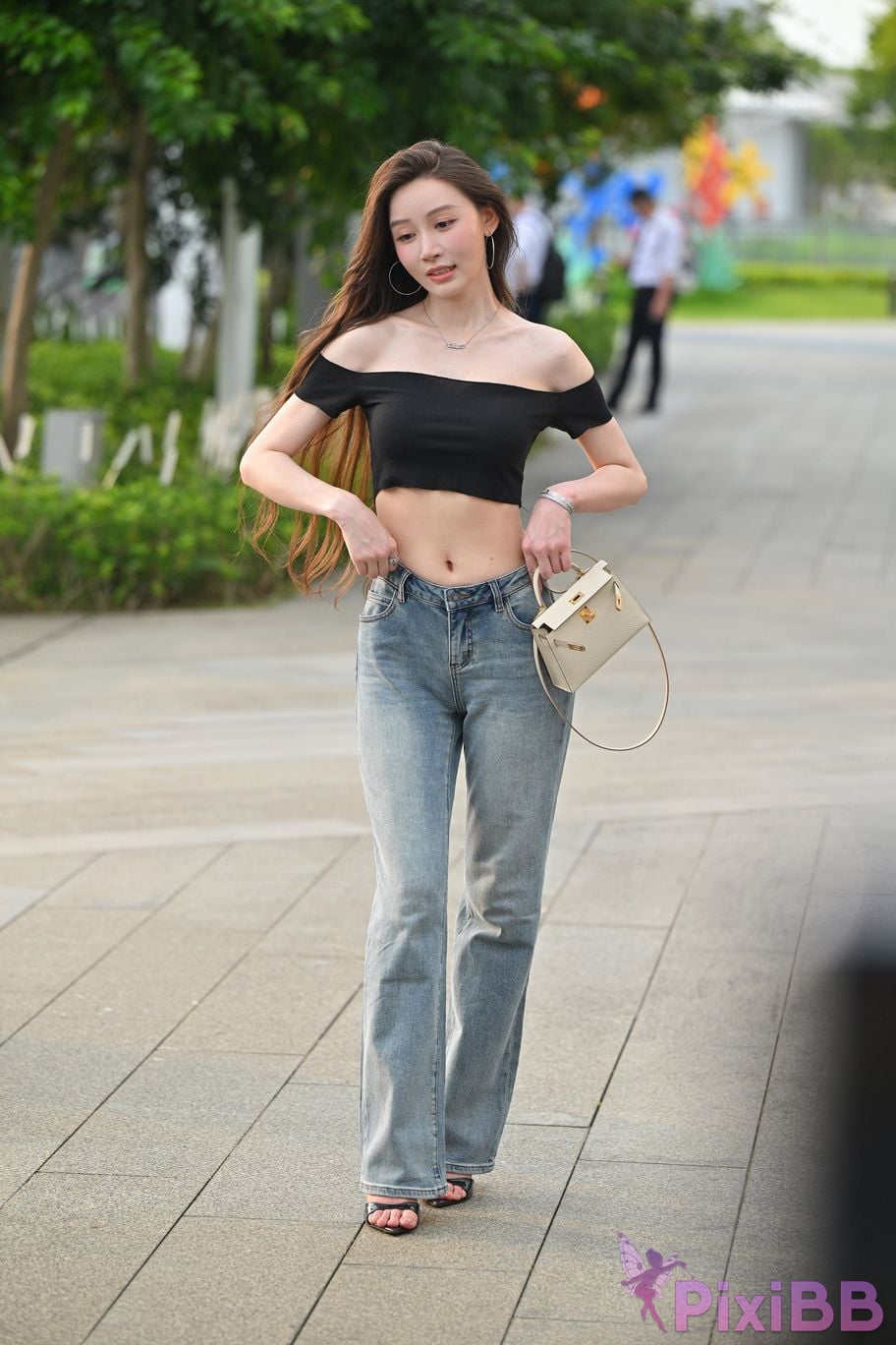 Featured Street Photography Works No.5889 Min denim long legs PixiBB.COM 196