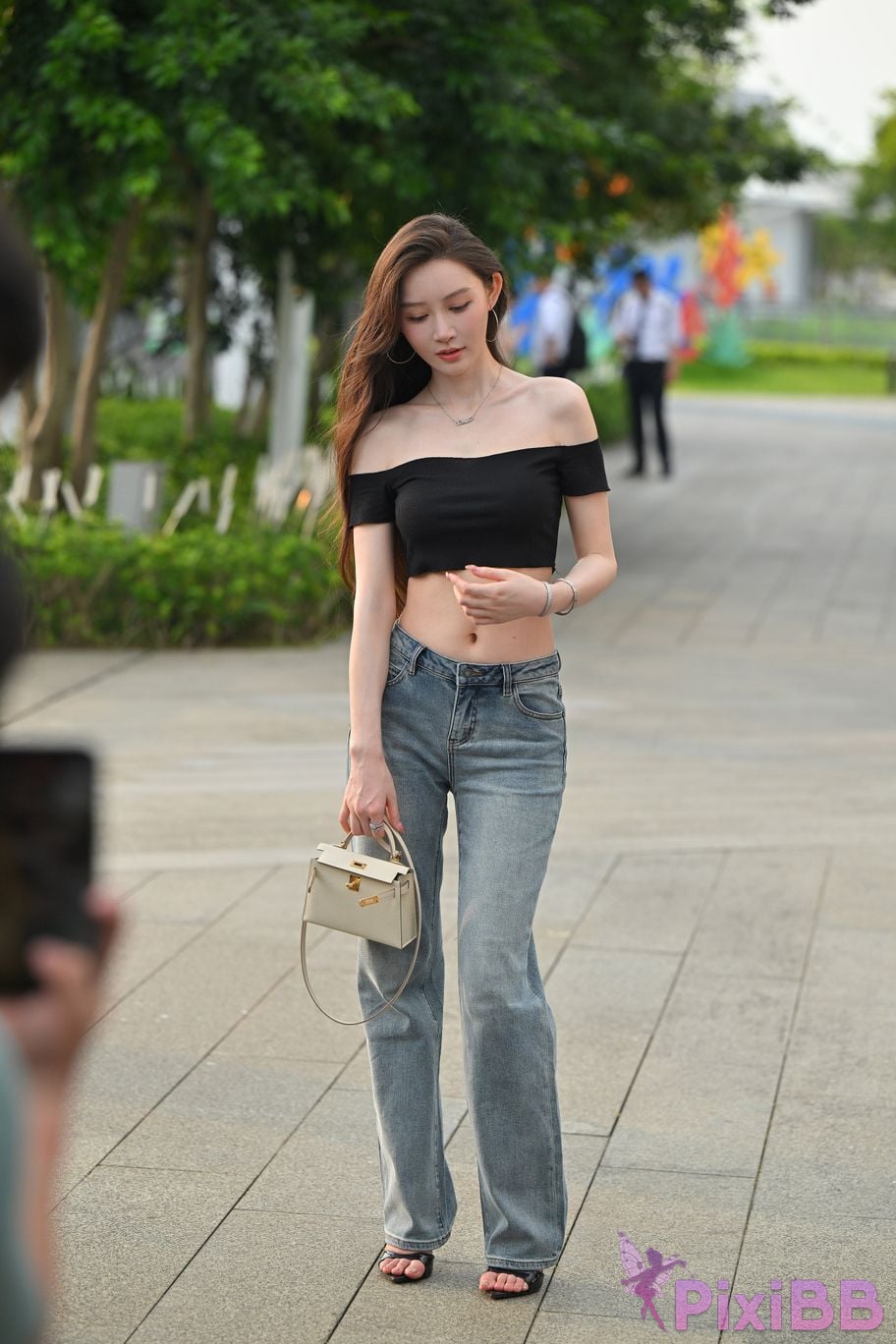 Featured Street Photography Works No.5889 Min denim long legs PixiBB.COM 222