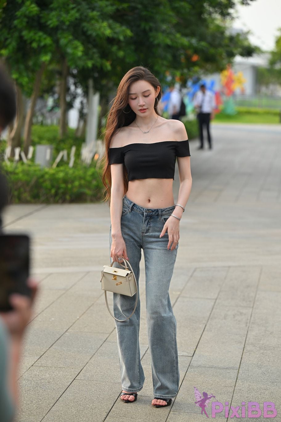 Featured Street Photography Works No.5889 Min denim long legs PixiBB.COM 223