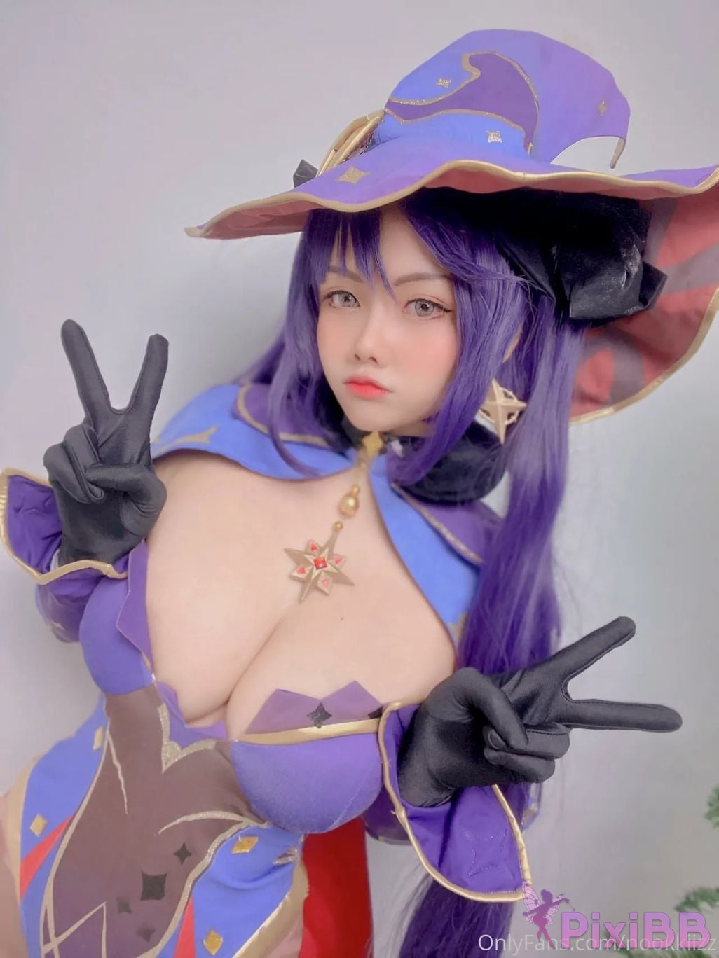 Cosplayer nookkizzcos Mona Genshin PixiBB.COM 001