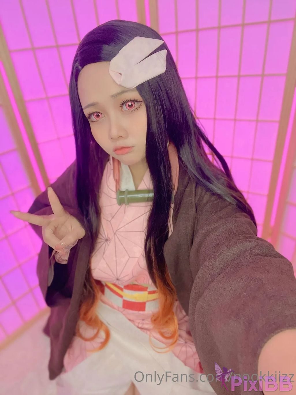 Cosplayer nookkizzcos Nezuko PixiBB.COM 020