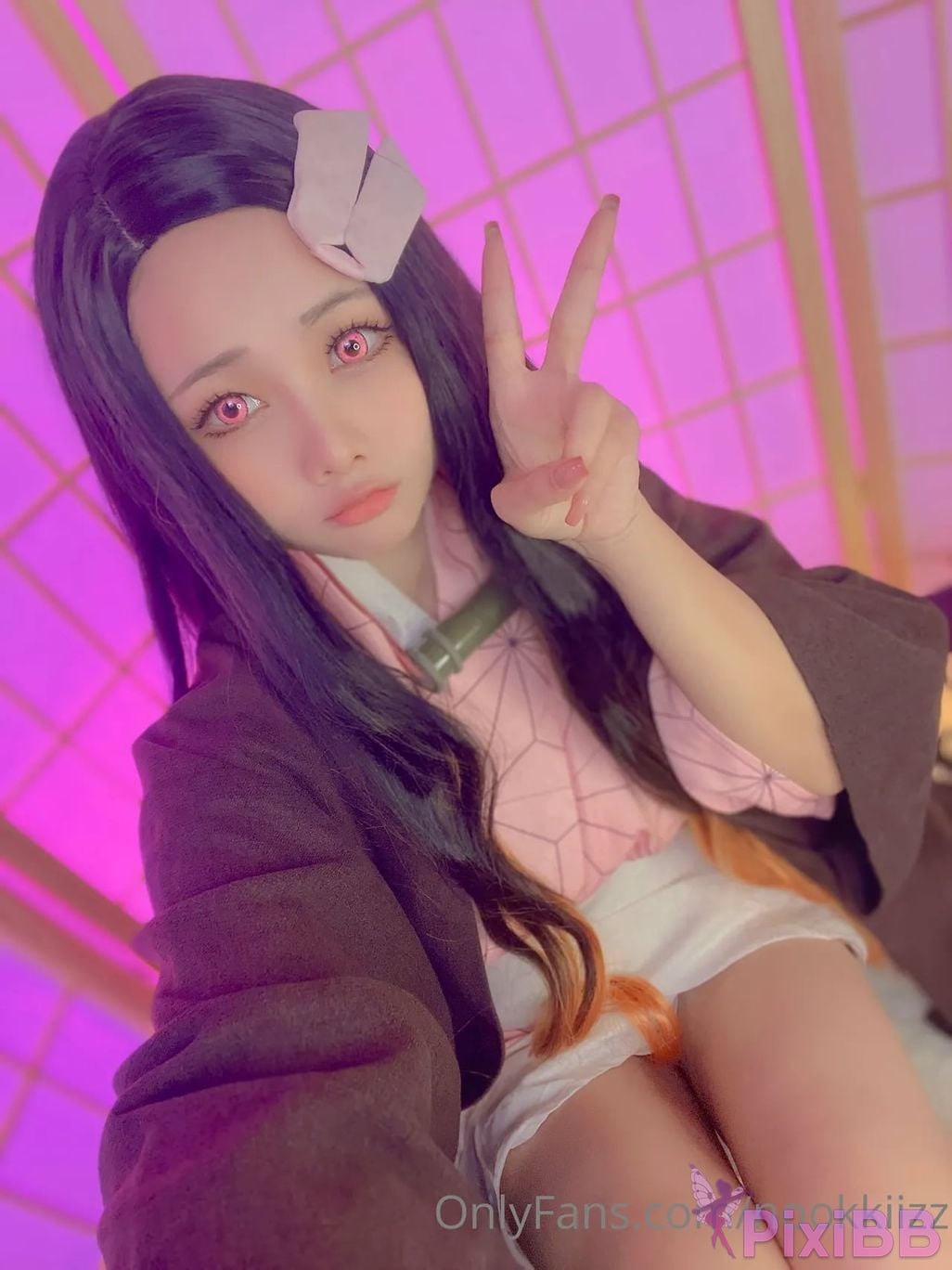 Cosplayer nookkizzcos Nezuko PixiBB.COM 021