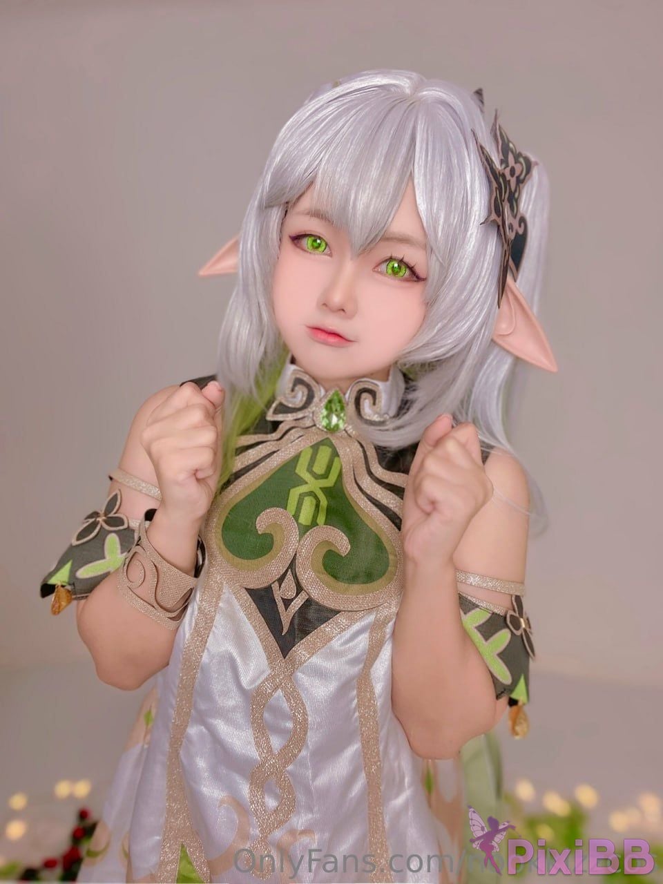 Cosplayer nookkizzcos Nahida PixiBB.COM 013