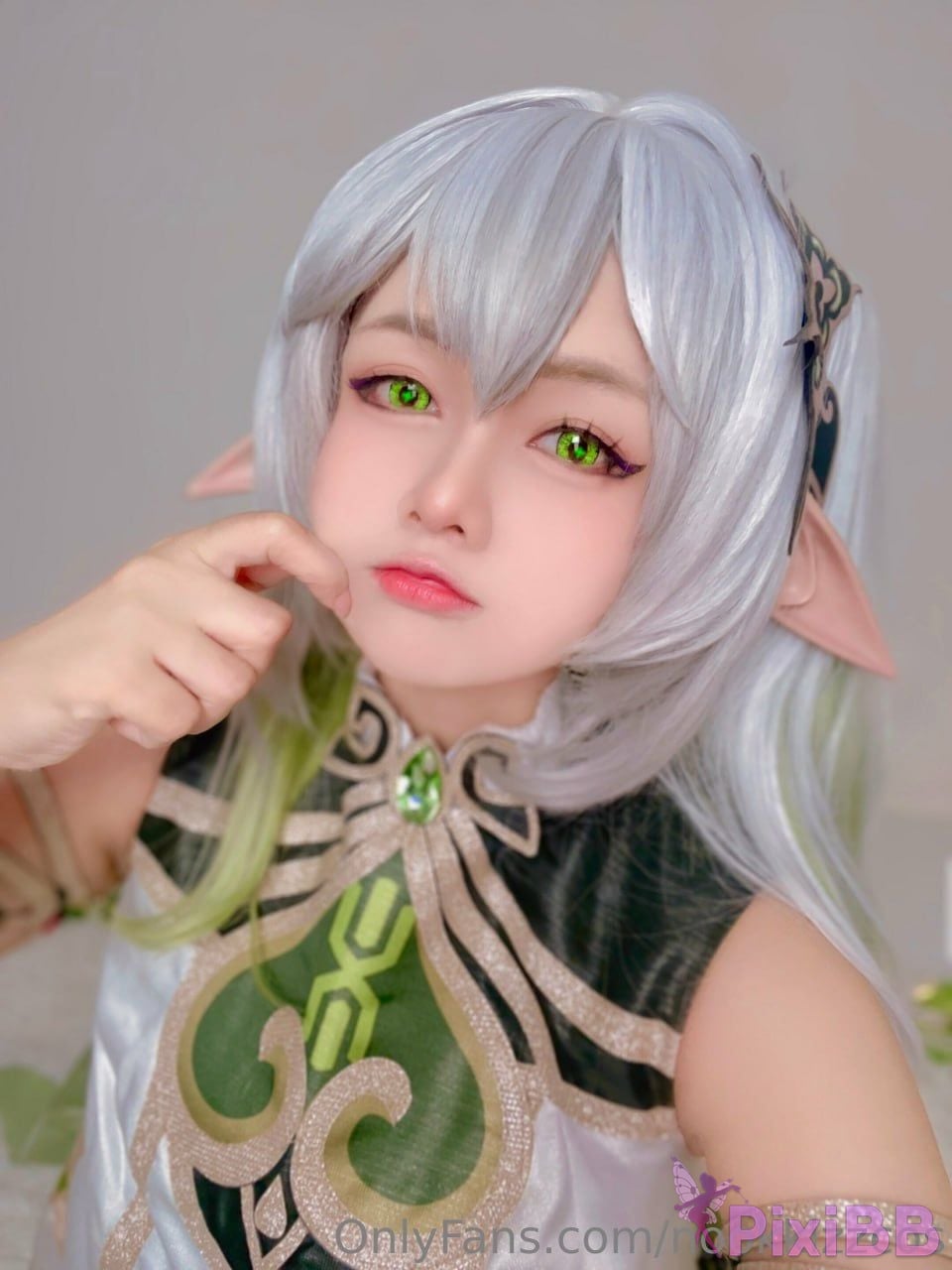 Cosplayer nookkizzcos Nahida PixiBB.COM 014