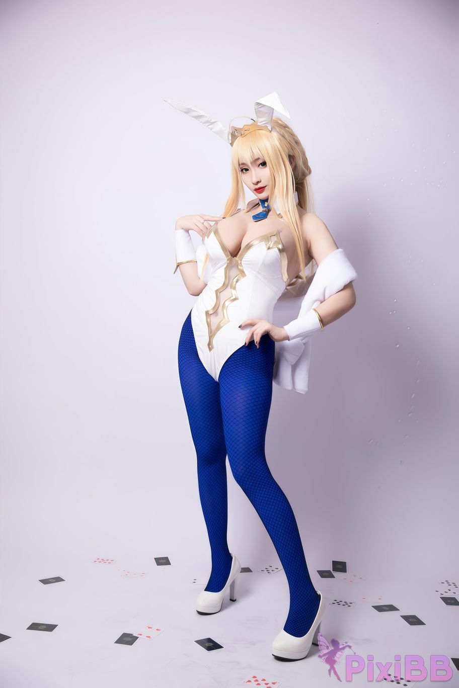 Cosplayer Luo Li LoLiSAMA Artoria Pendragon lion king bunny girl PixiBB.COM 028