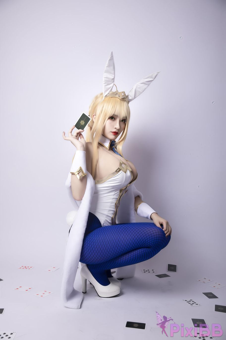 Cosplayer Luo Li LoLiSAMA Artoria Pendragon lion king bunny girl PixiBB.COM 031