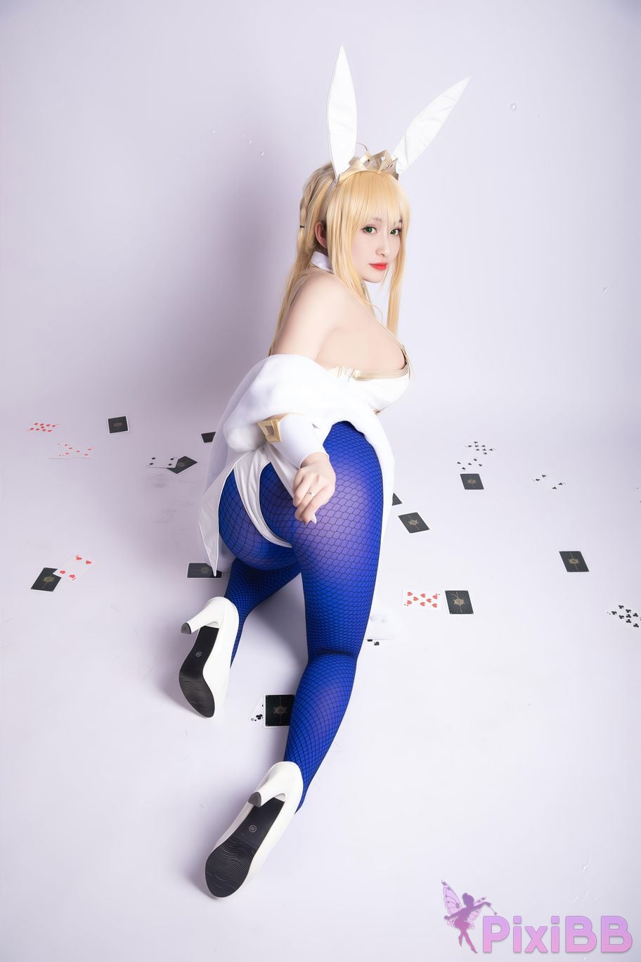 Cosplayer Luo Li LoLiSAMA Artoria Pendragon lion king bunny girl PixiBB.COM 044