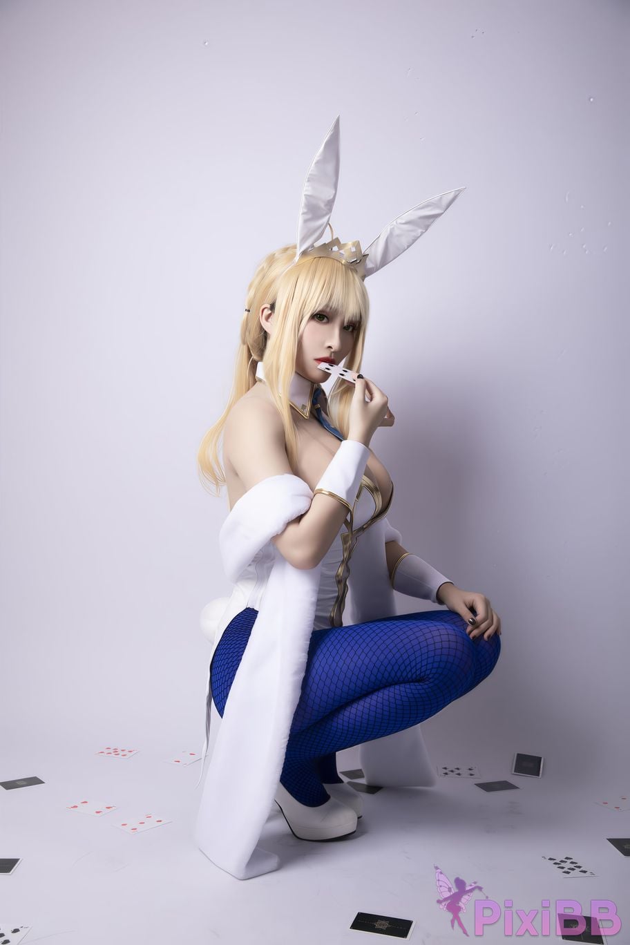 Cosplayer Luo Li LoLiSAMA Artoria Pendragon lion king bunny girl PixiBB.COM 047