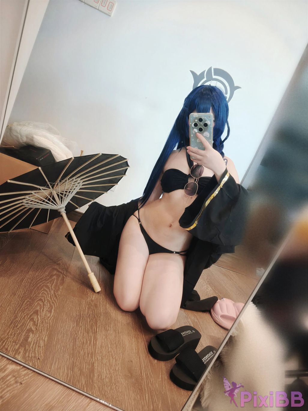 Cosplayer Son miko Blue Archive Kisaki PixiBB.COM 002