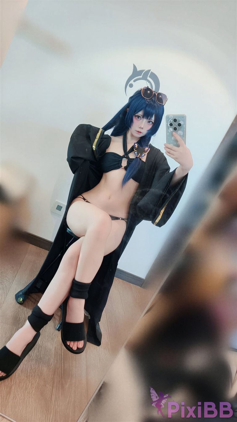 Cosplayer Son miko Blue Archive Kisaki PixiBB.COM 039