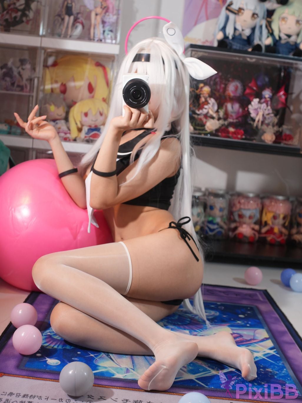 Cosplayer white oak Shirly Blue Archive prana swimsuit PixiBB.COM 001