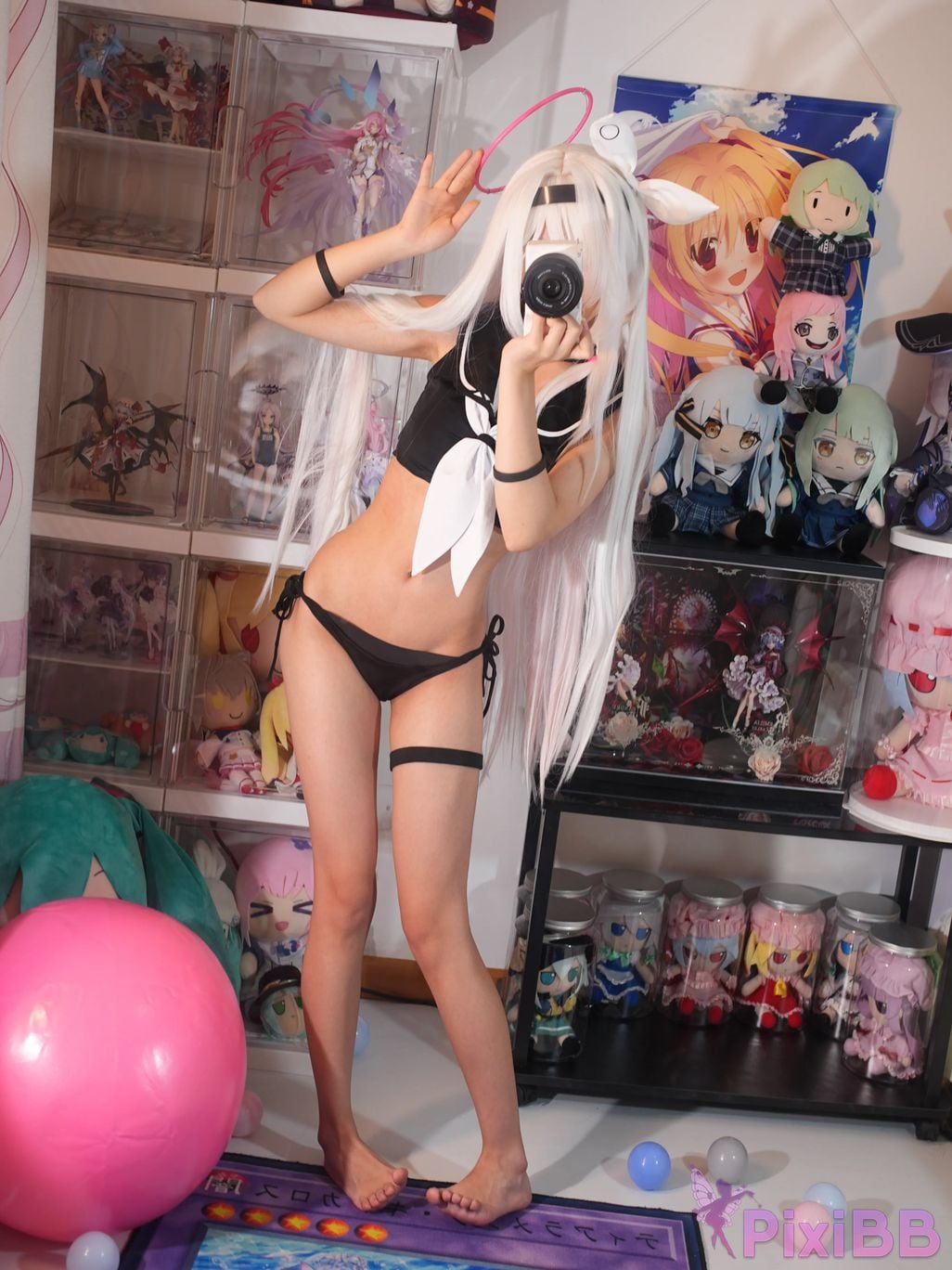 Cosplayer white oak Shirly Blue Archive prana swimsuit PixiBB.COM 008
