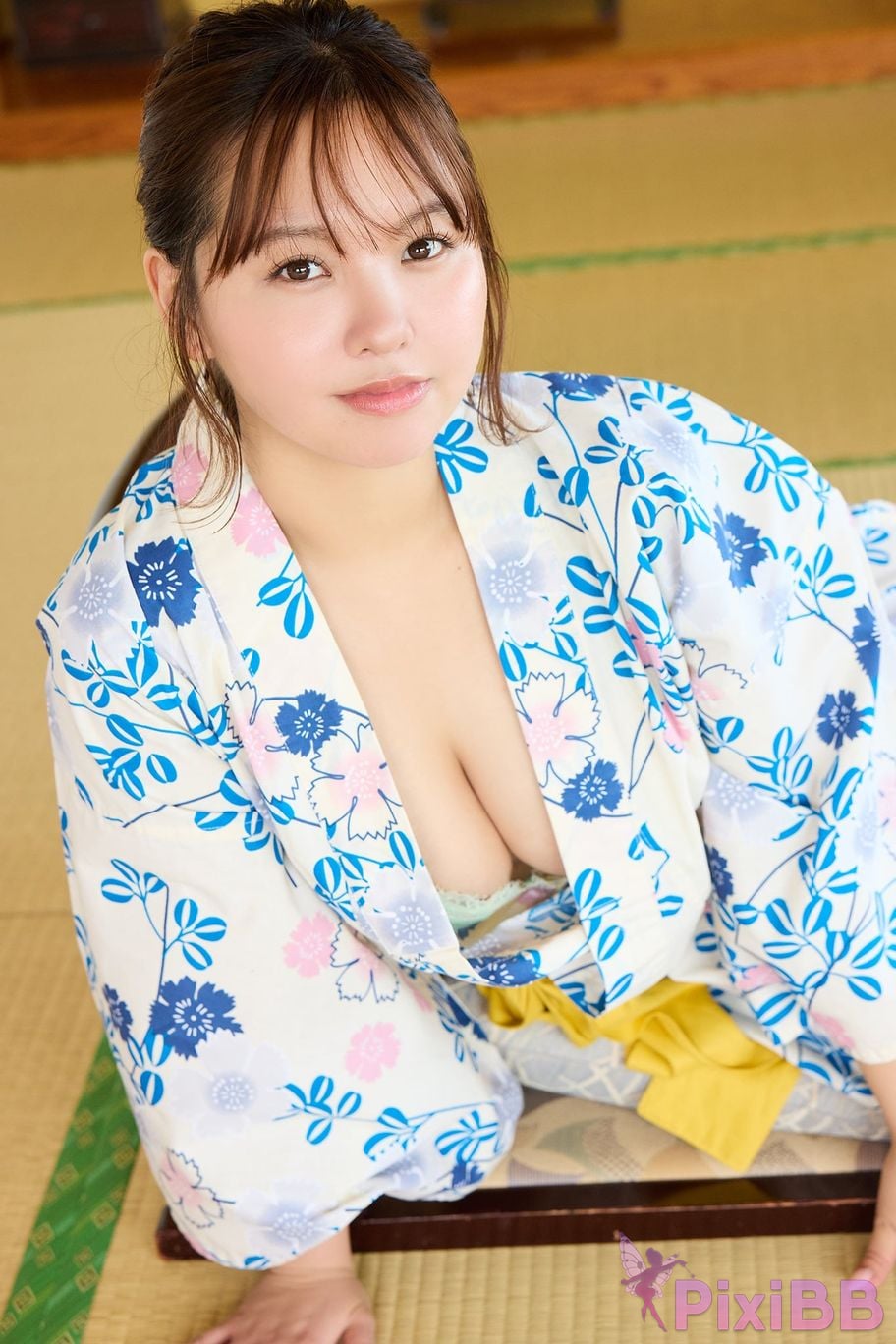 Japanese Idol Hongo Yuzuha Yuba FRIDAY digital photo book Yuzu soda PixiBB.COM 041