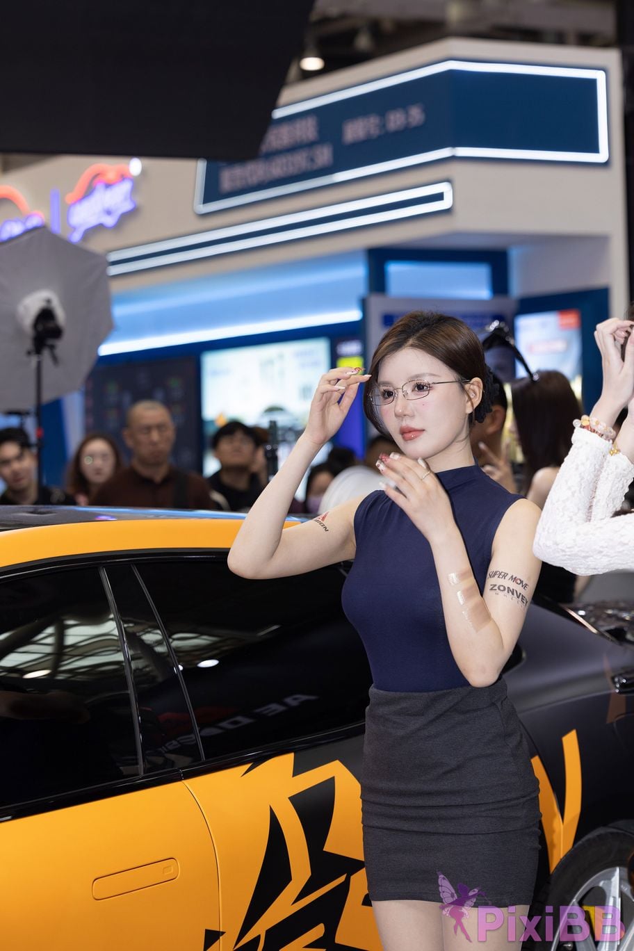 Featured Street Photography Works No.5894 Internet celebrity car models Xiao Sijia and Bingbing PixiBB.COM 068