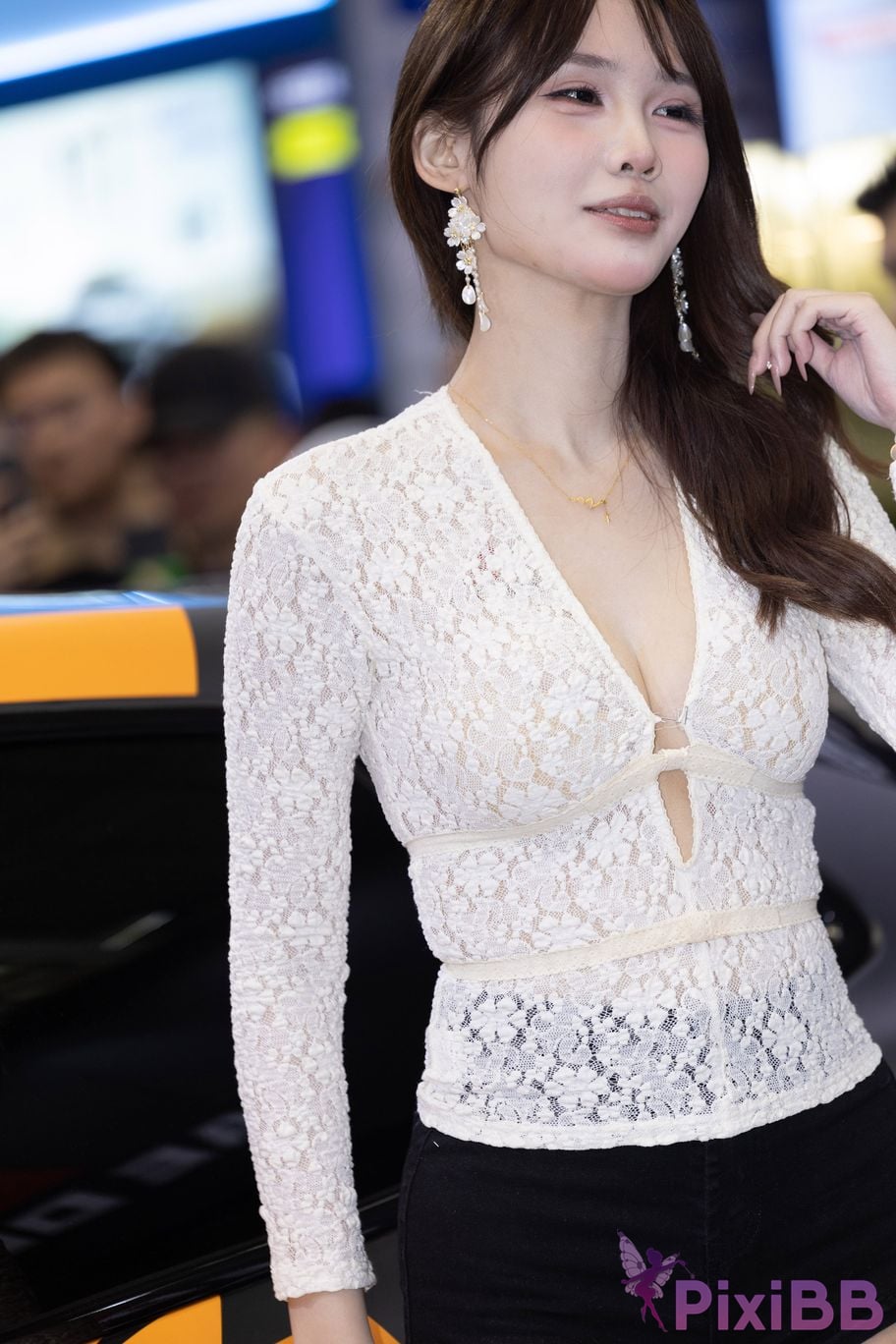 Featured Street Photography Works No.5894 Internet celebrity car models Xiao Sijia and Bingbing PixiBB.COM 110